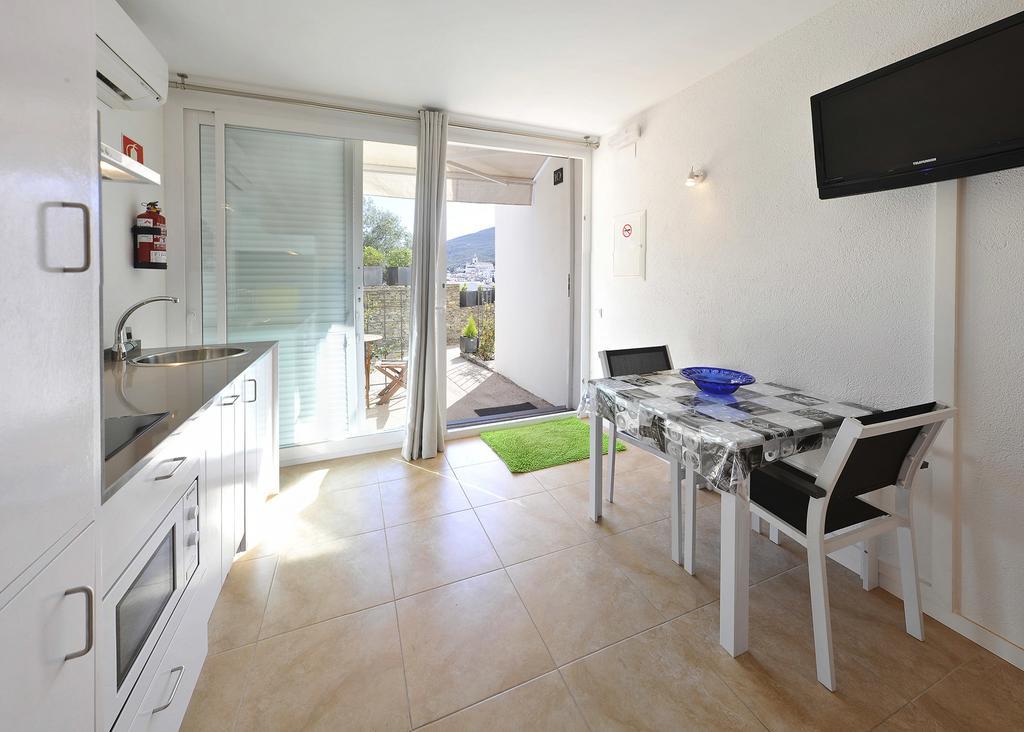 Aparthotel l'Heretat Cadaqués Buitenkant foto