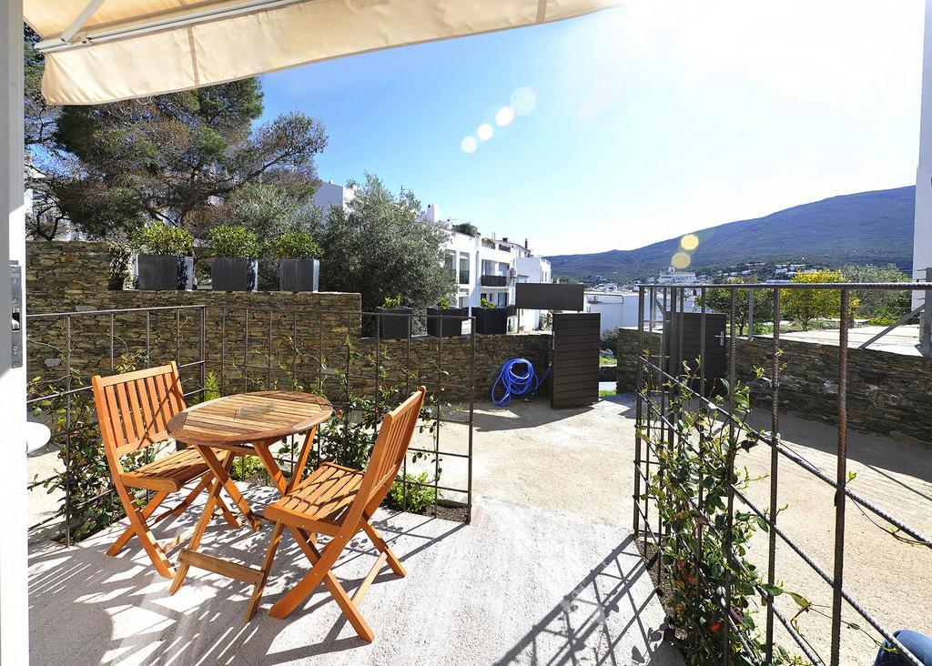 Aparthotel l'Heretat Cadaqués Buitenkant foto